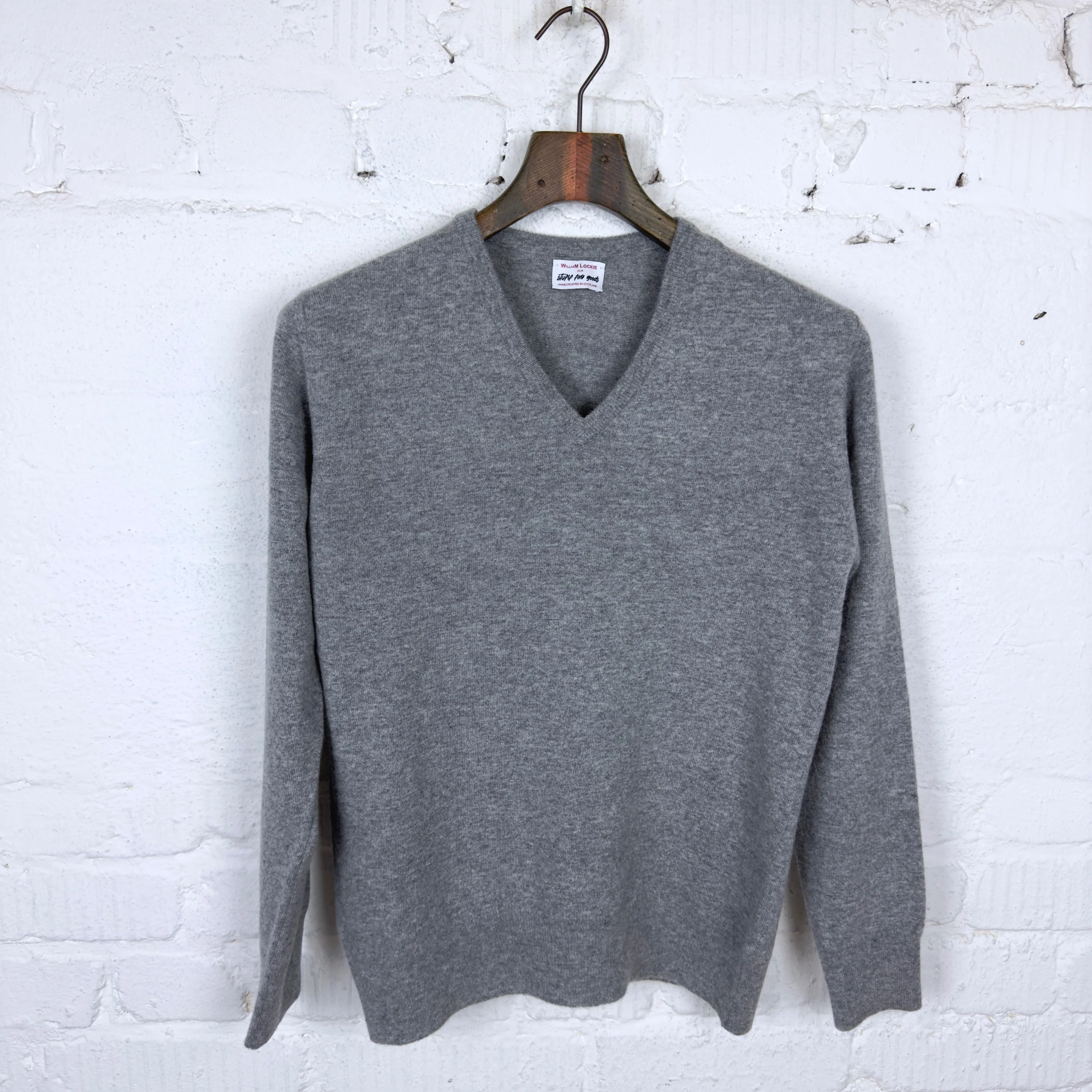 william lockie x stuf|f | super geelong v-neck sweater - grey flannel