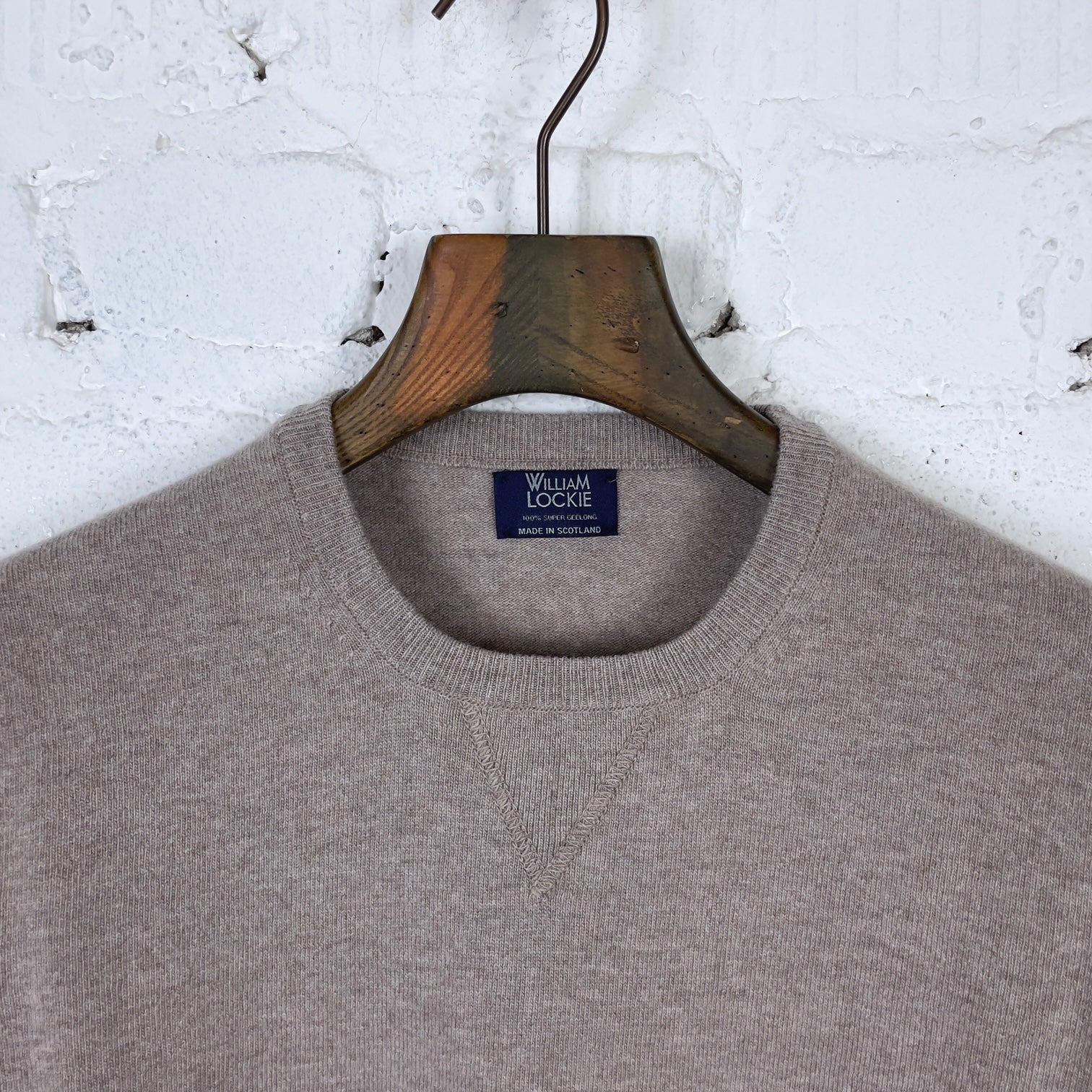william lockie x stuf|f | vintage gordon v-inset crew neck sweater - mushroom - Image 3