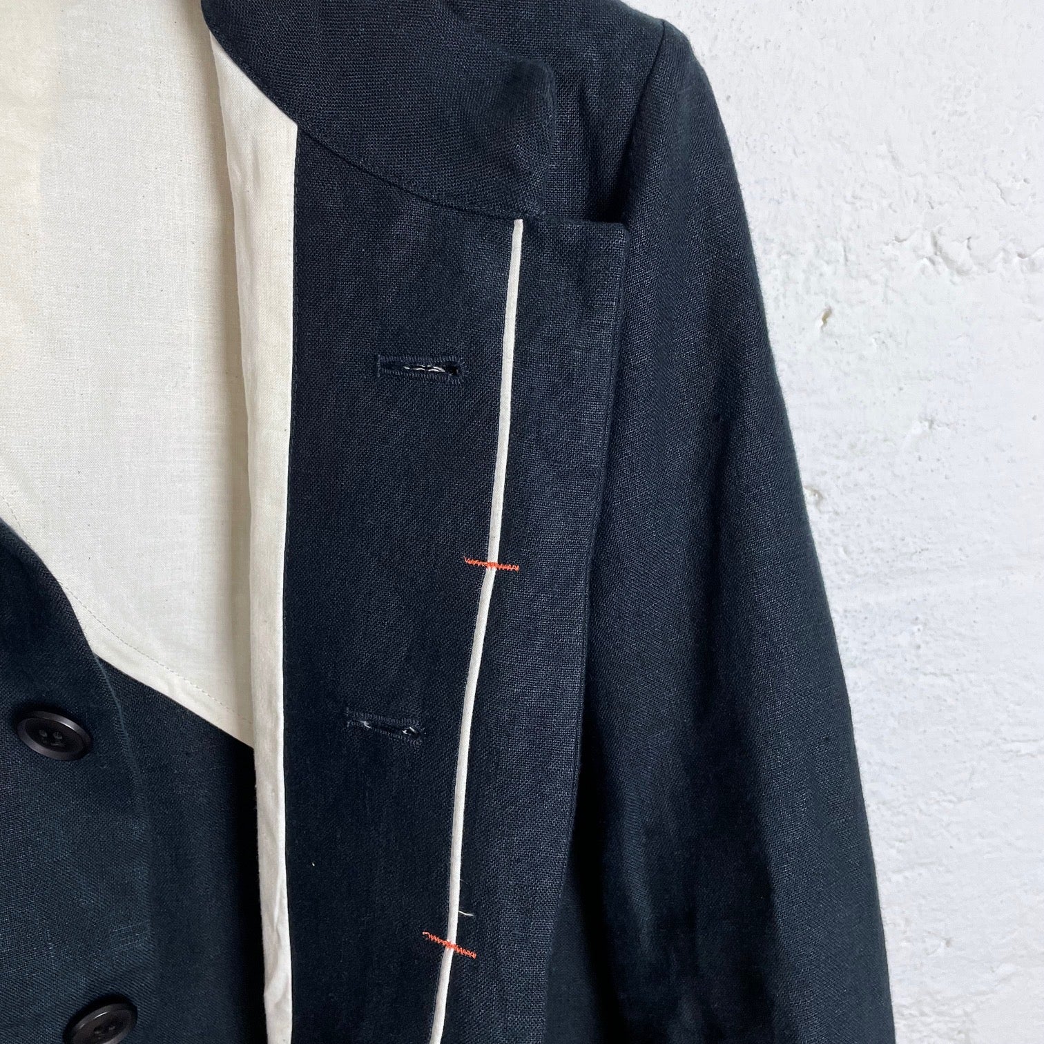 workhouse | chinvest jacket in navy linen - Image 7