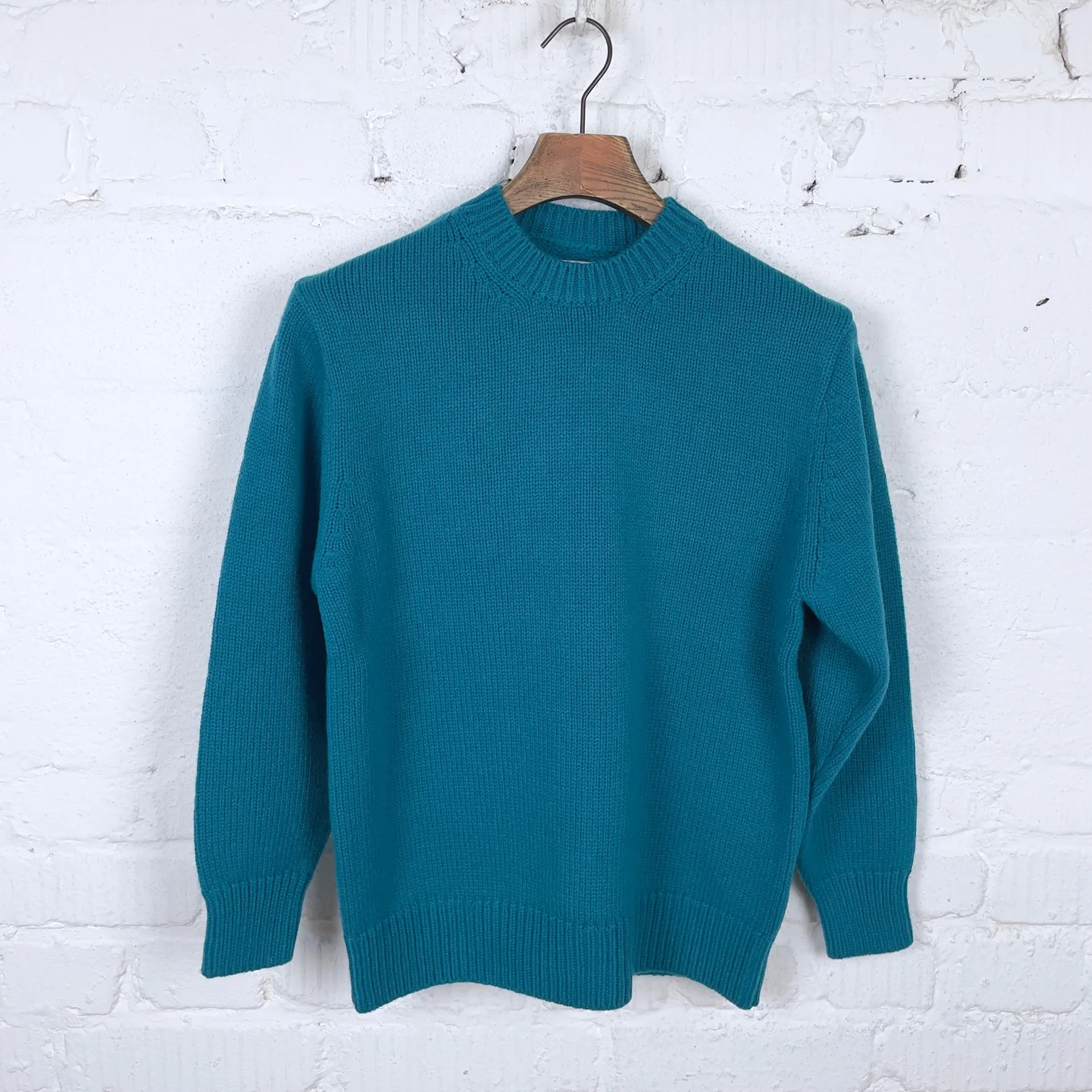 yonetomi | soft lambswool sweater - blue