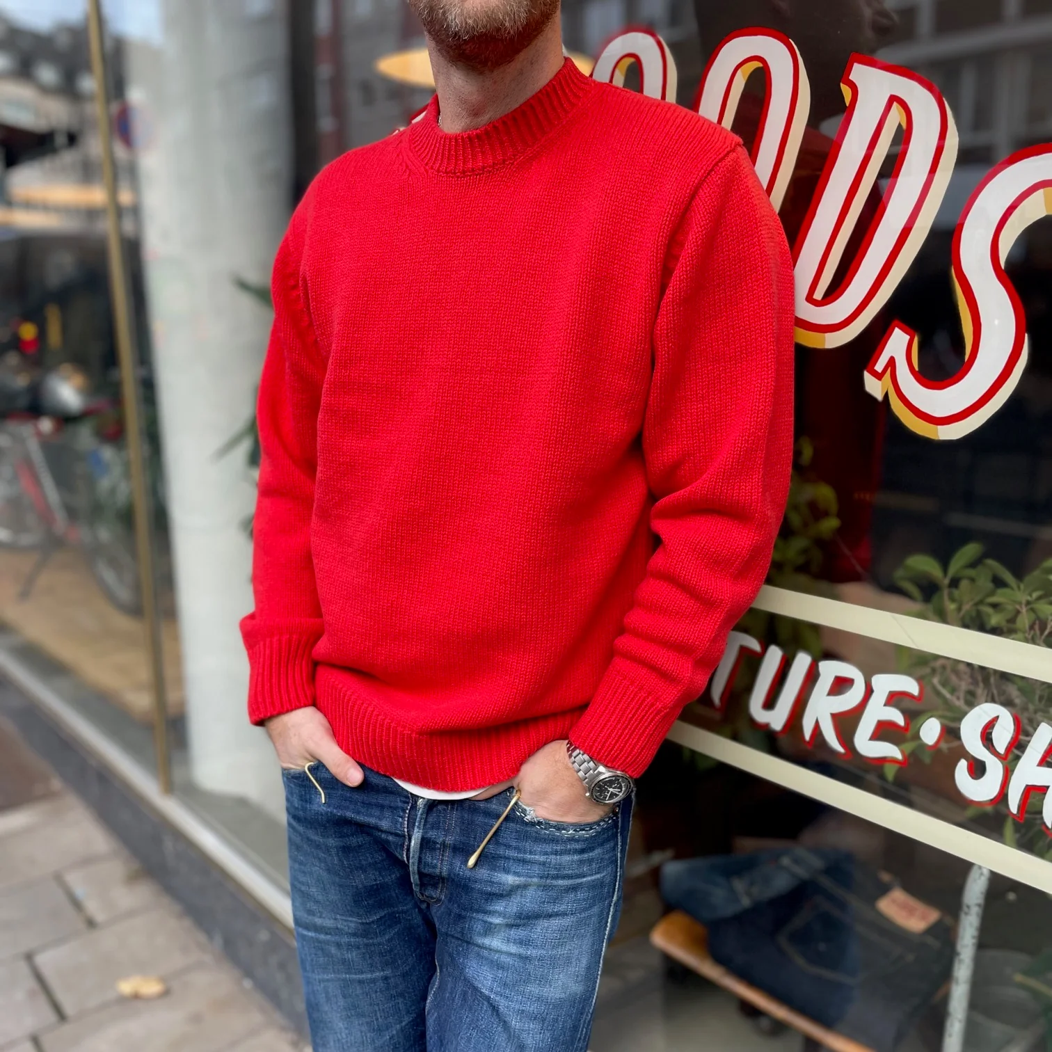 yonetomi | soft lambswool sweater - red - Image 2